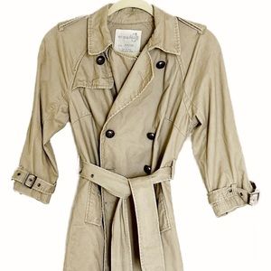 We the Free 100% cotton belted khaki jacket. Size XS